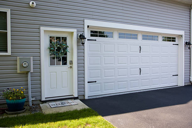 24/7 Emergency Garage Door Panel Replacement experts in Lenoir County County, NC
